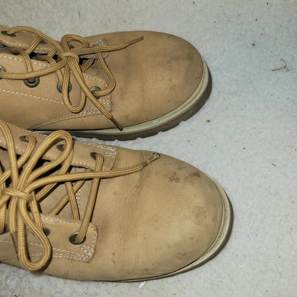 Lugz Tan Nubuck Leather Work Shoes Men's 9 Lace Up Low Ankle Boots‎